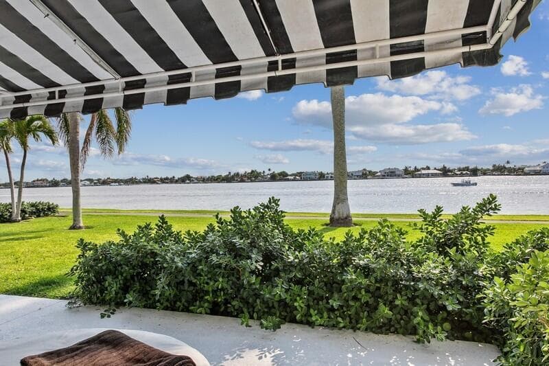 2160 Ibis Isle Road 1 photo 2