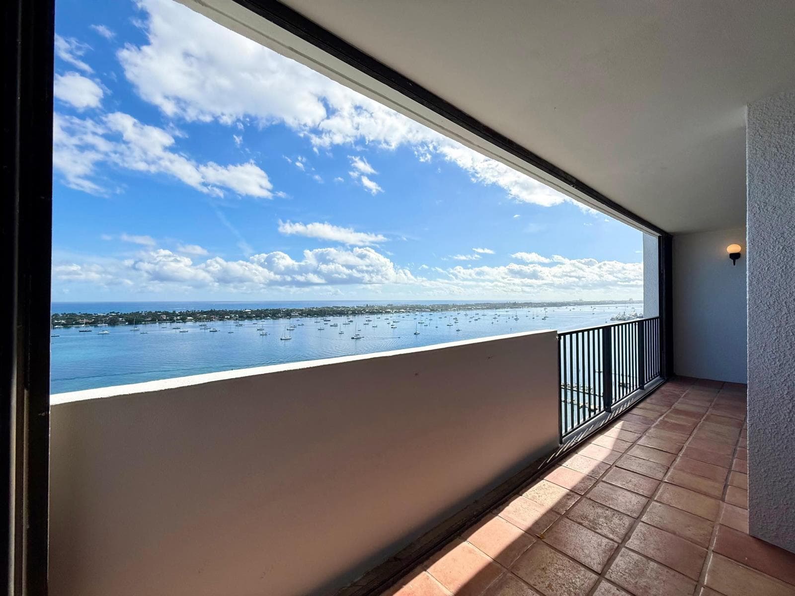 5600 N Flagler Drive 2209 photo 17