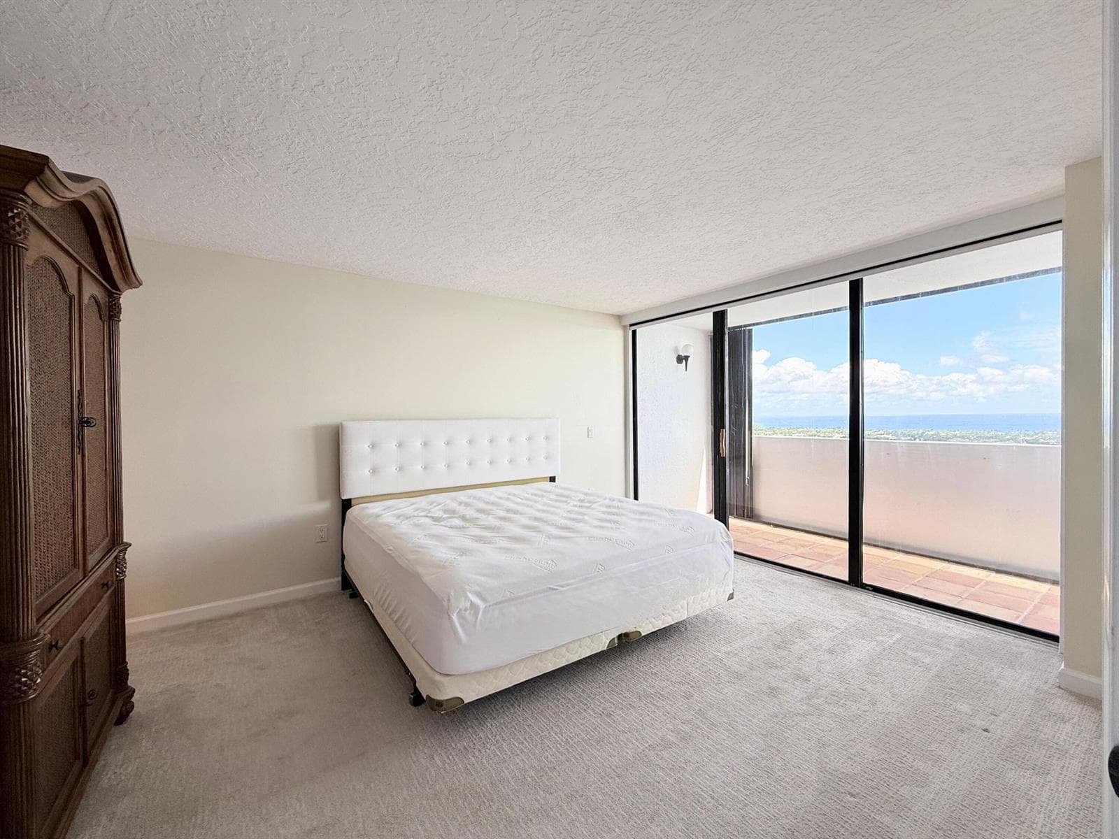 5600 N Flagler Drive 2209 photo 15