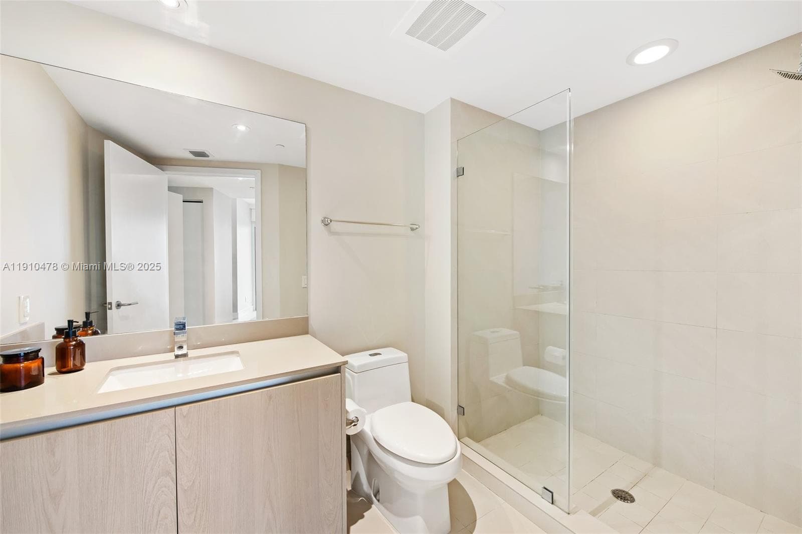 4111 S Ocean Dr 3001 photo 16