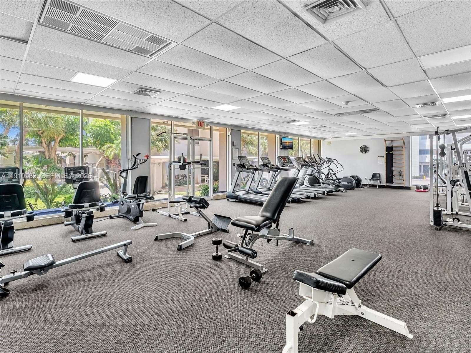 300 Bayview Dr 902 photo 14