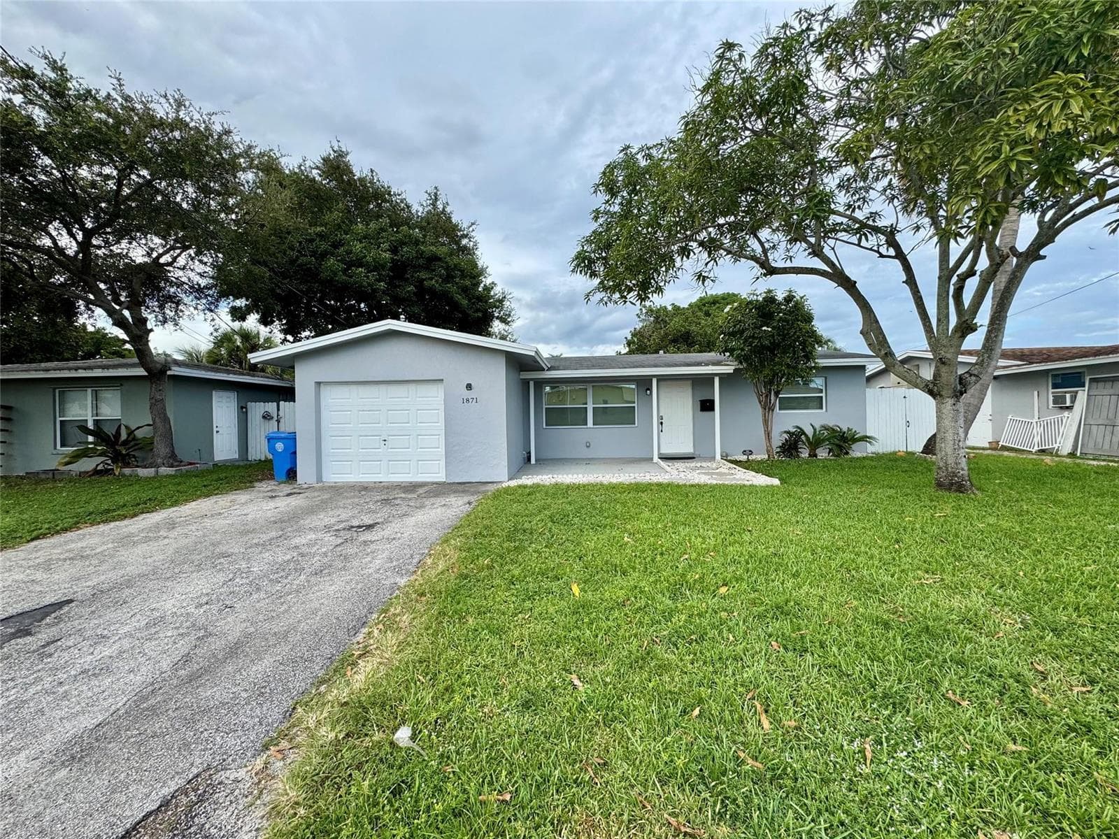 1871 NW 31st Court photo 1
