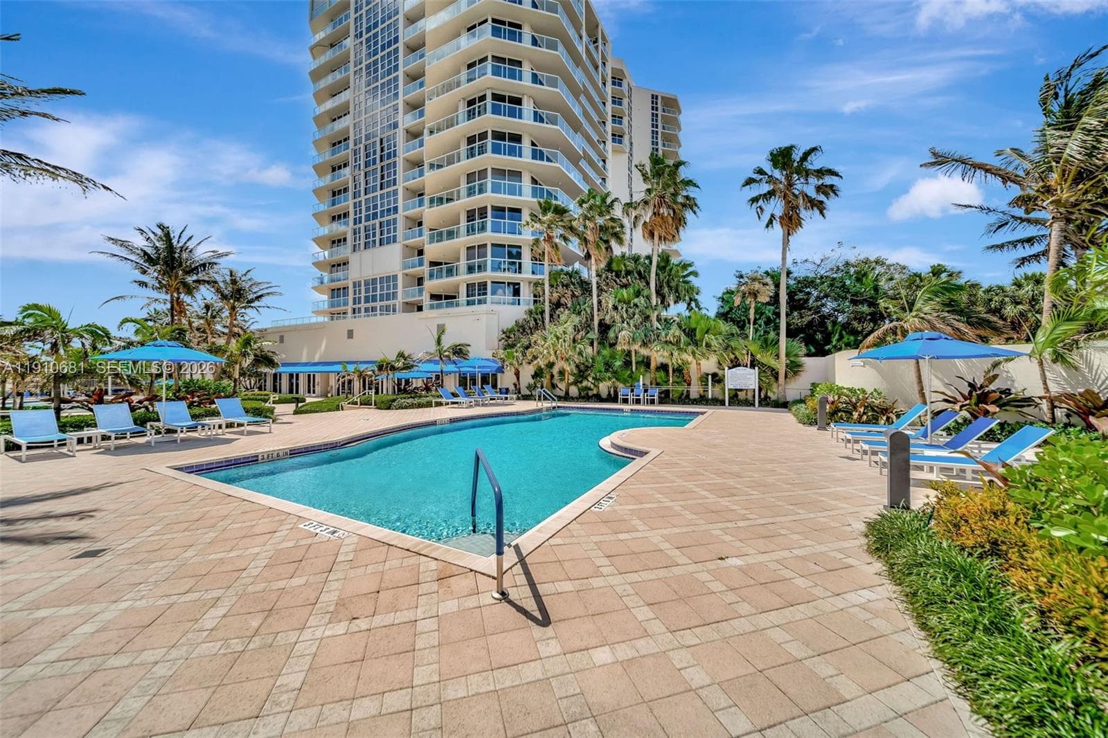 6051 N Ocean Dr 603 photo 16