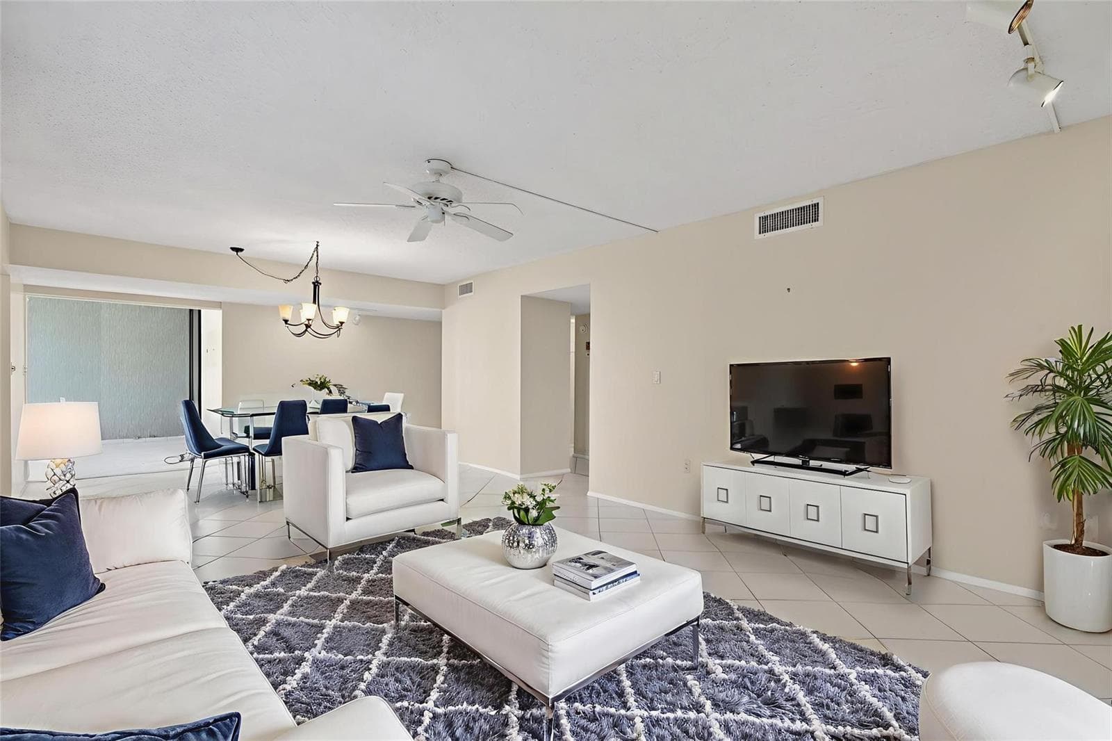 1401 S Ocean Boulevard 605 photo 13