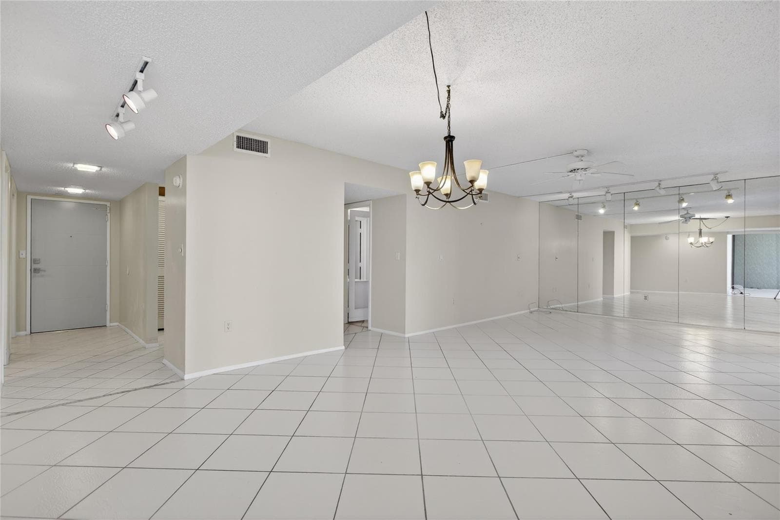 1401 S Ocean Boulevard 605 photo 12