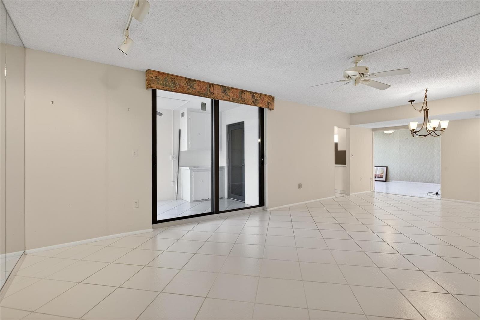 1401 S Ocean Boulevard 605 photo 14