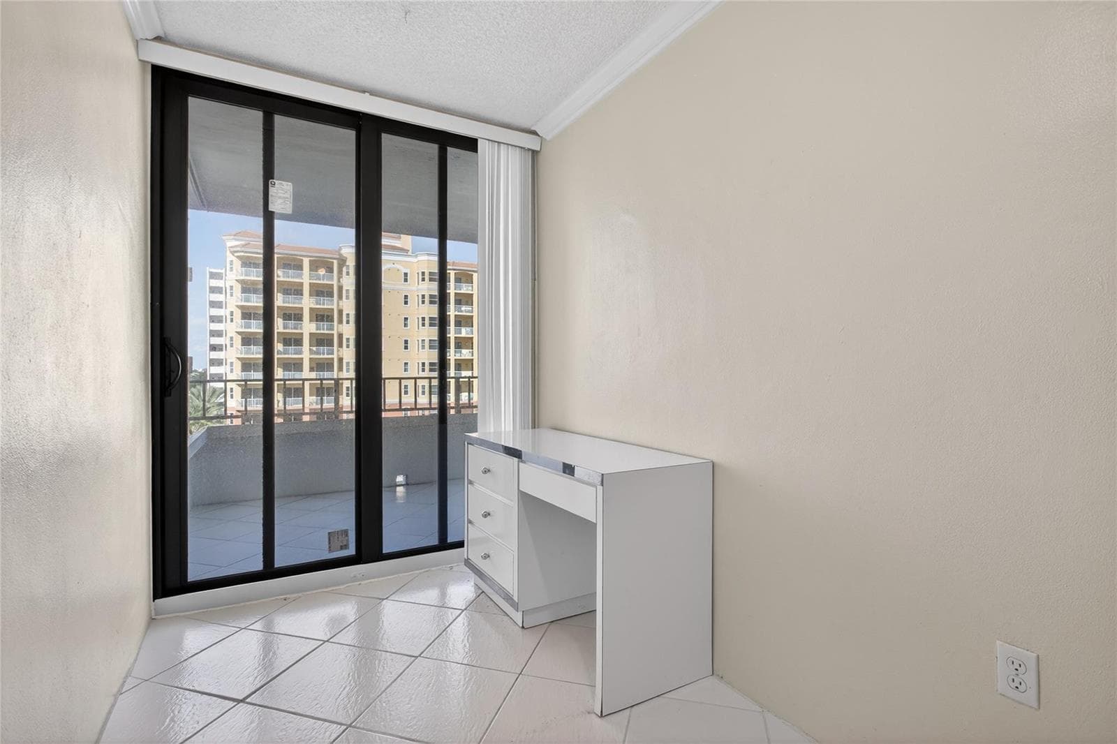 1401 S Ocean Boulevard 605 photo 25