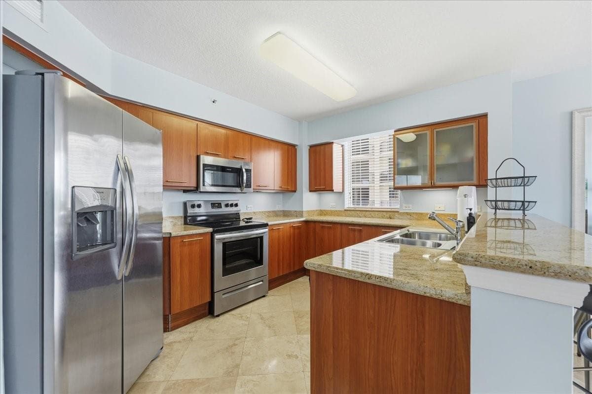 2011 N Ocean Boulevard 302 photo 14