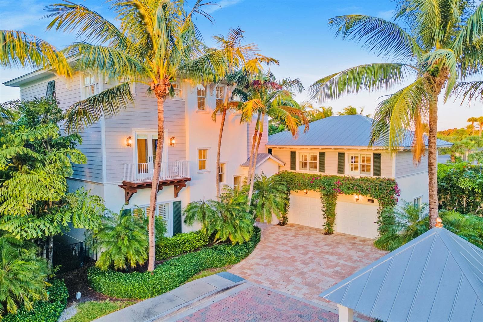 111 Beachwalk Lane photo 4