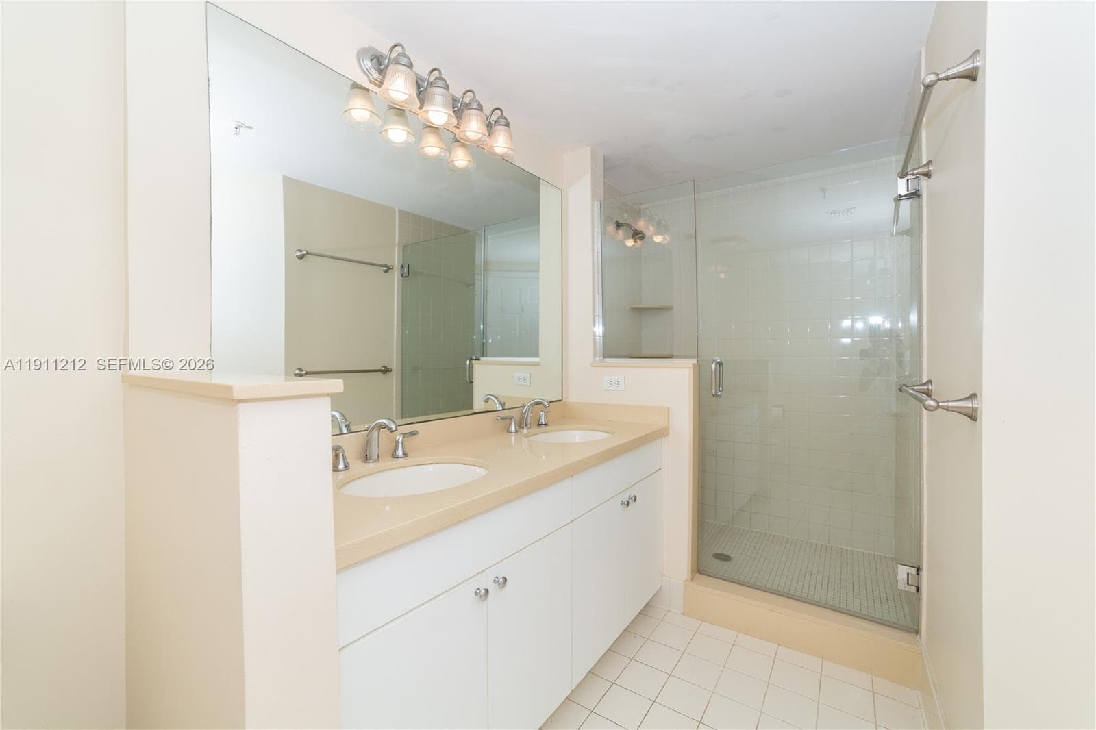 17150 N Bay Rd 2207 photo 23