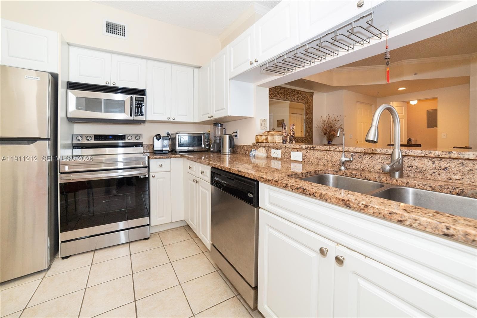 17150 N Bay Rd 2207 photo 6