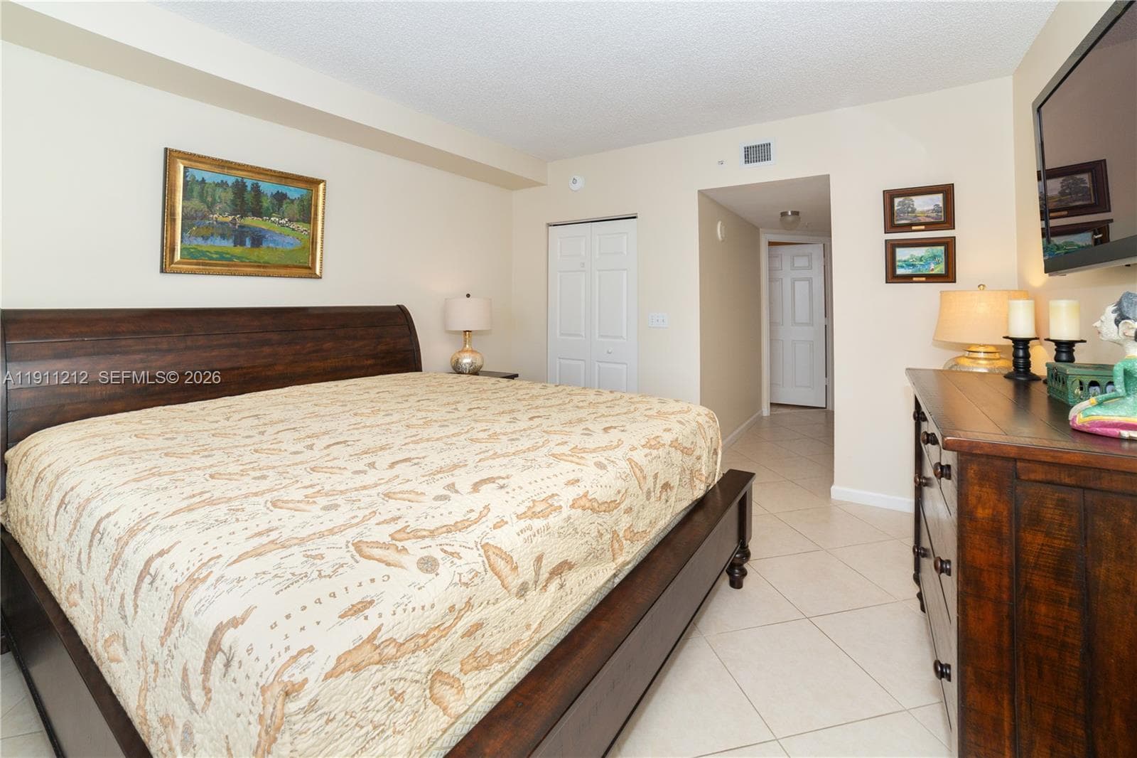 17150 N Bay Rd 2207 photo 20