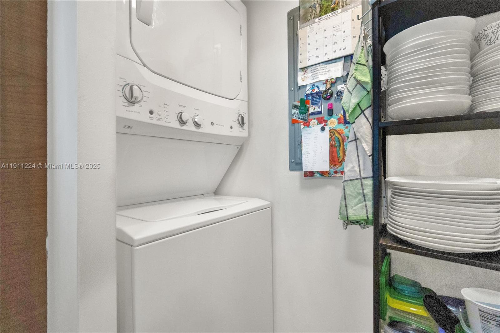 31 SE 5th St 2910 photo 14