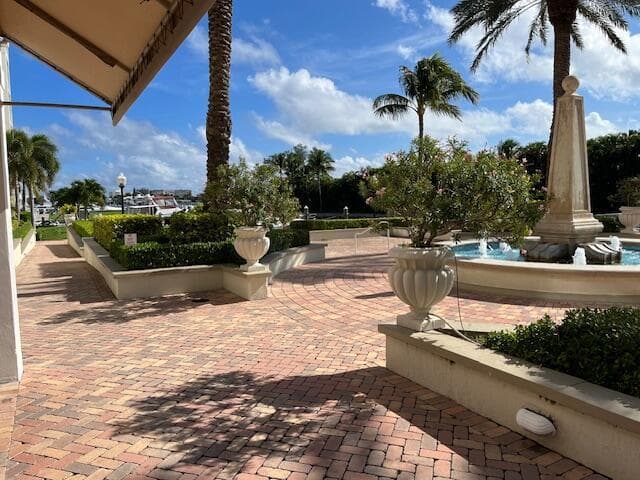 806 E Windward Way 401 photo 18