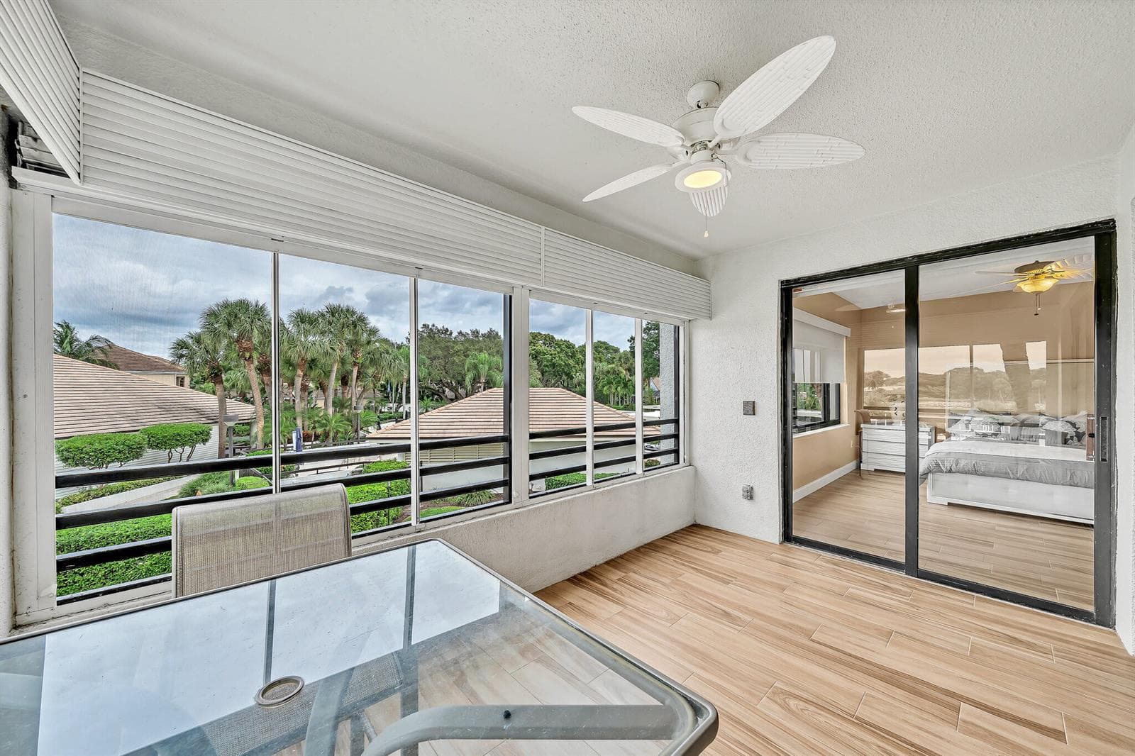 827 Oak Harbour Drive photo 20