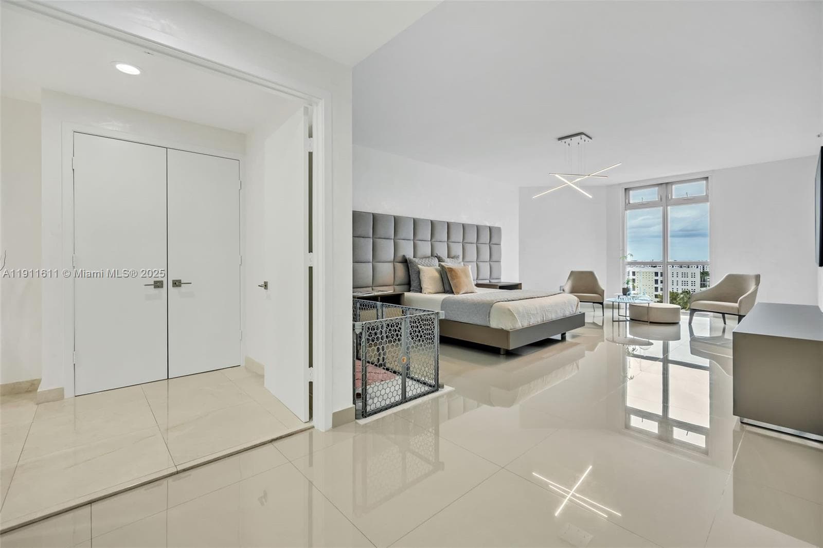 17301 Biscayne Blvd 910 photo 25