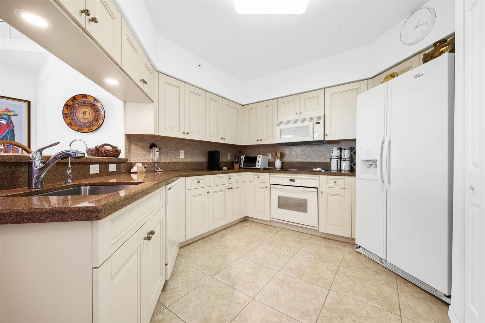 347 N New River Drive 1603 photo 8