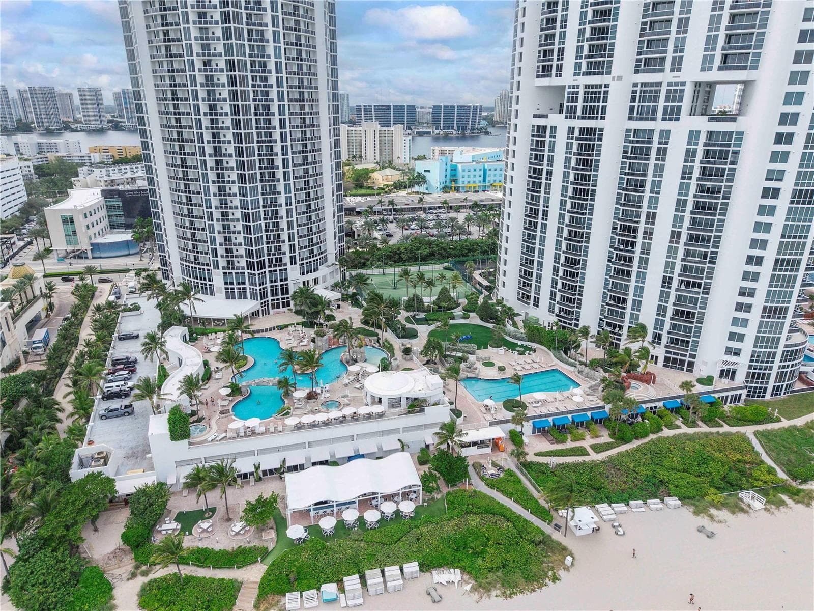 18001 Collins Avenue 2806 photo 5