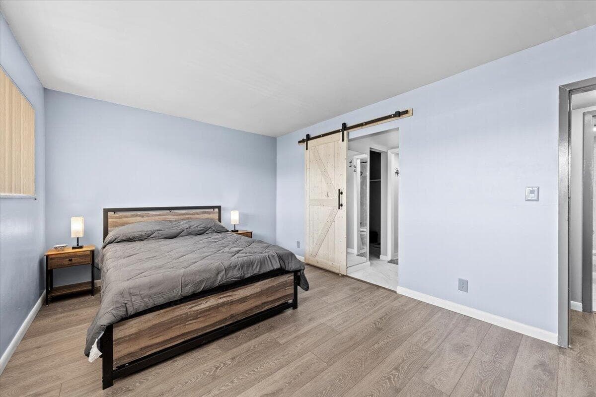 300 Waterway Drive S 308 photo 6