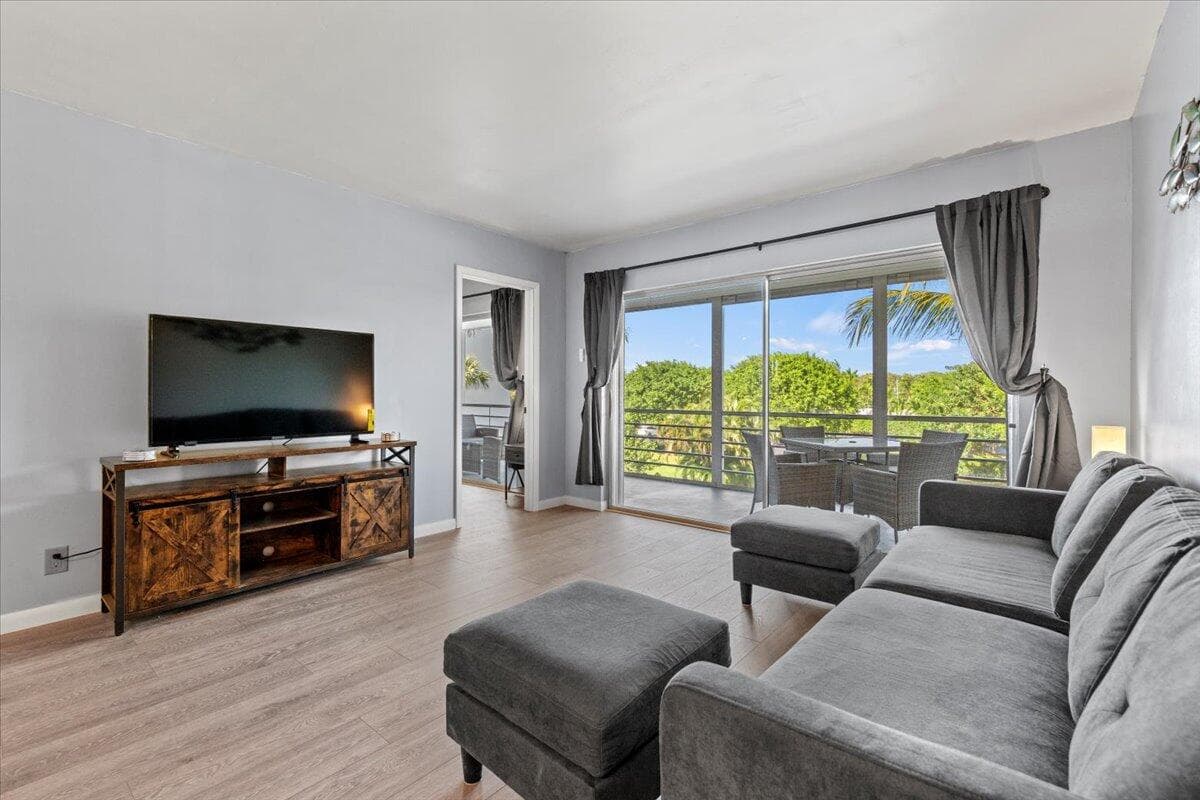 300 Waterway Drive S 308 photo 17
