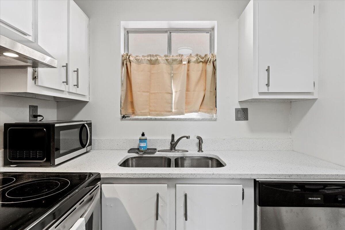 300 Waterway Drive S 308 photo 24