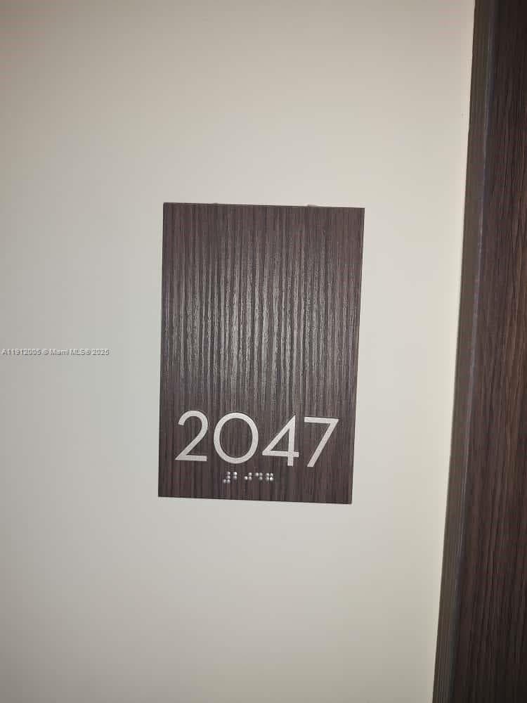 20515 E Country Club Dr 2047 photo 3