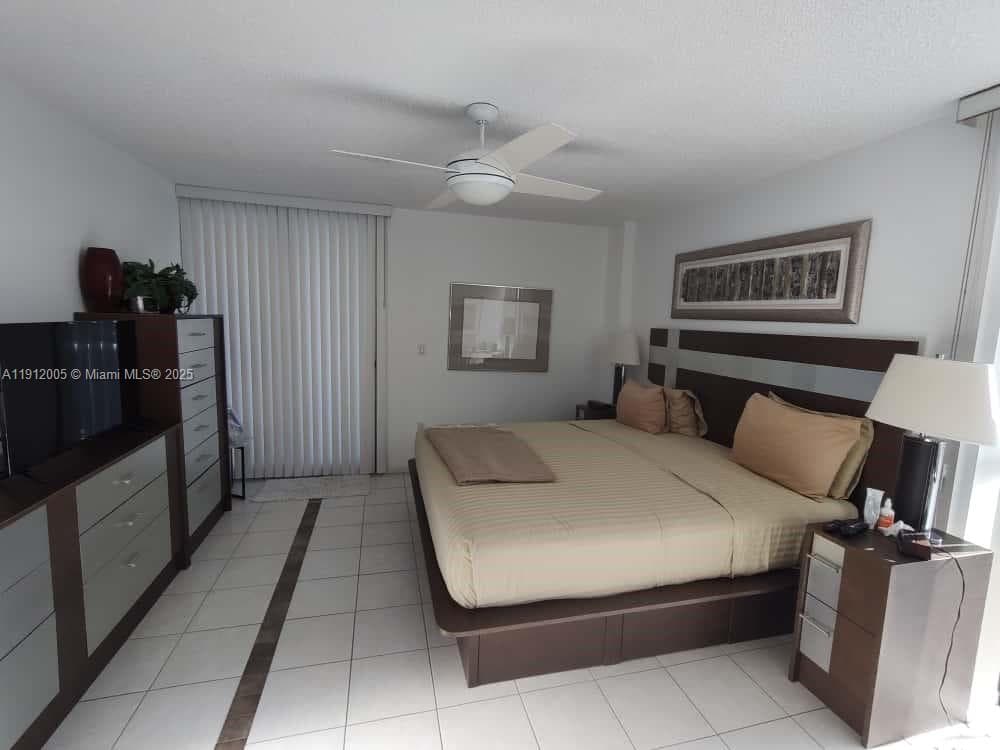 20515 E Country Club Dr 2047 photo 9