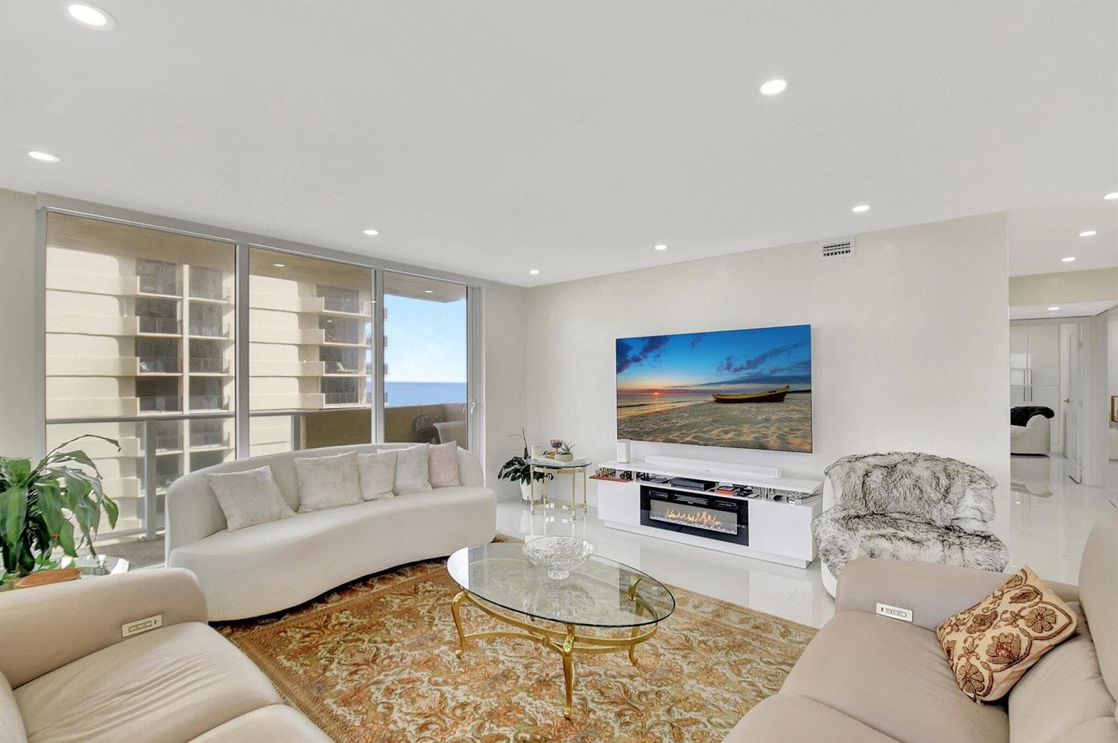 5440 N Ocean Drive 1002 photo 23