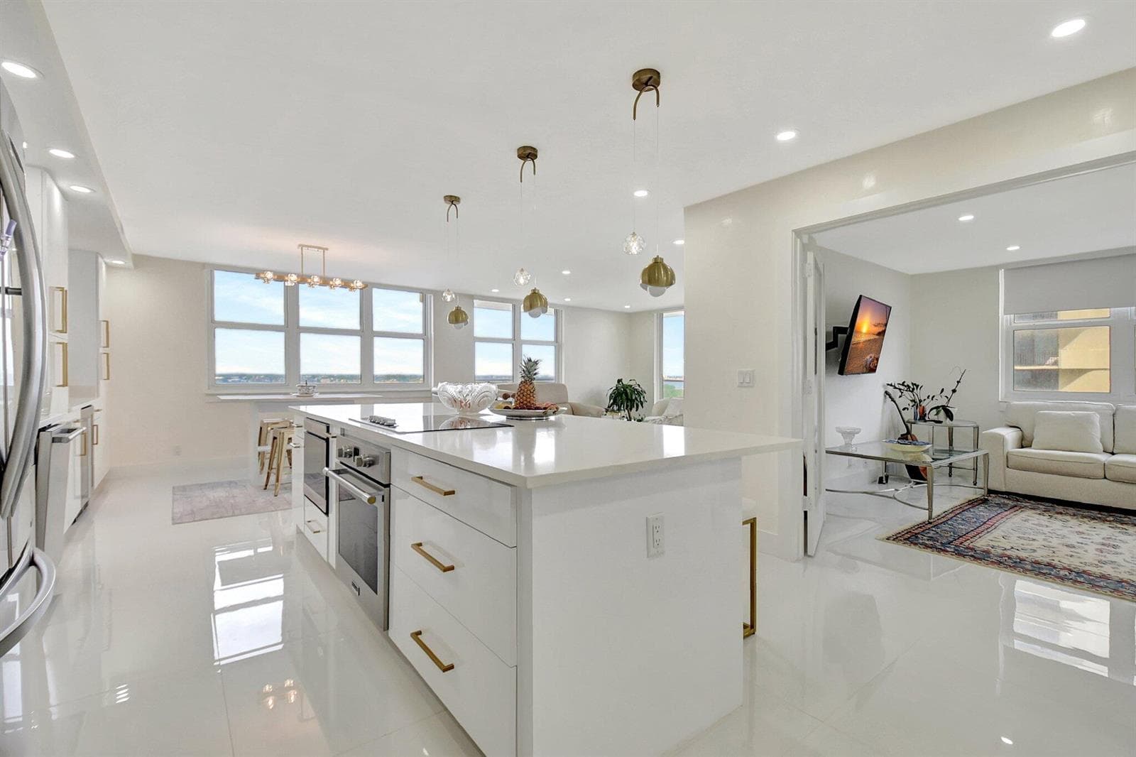 5440 N Ocean Drive 1002 photo 11