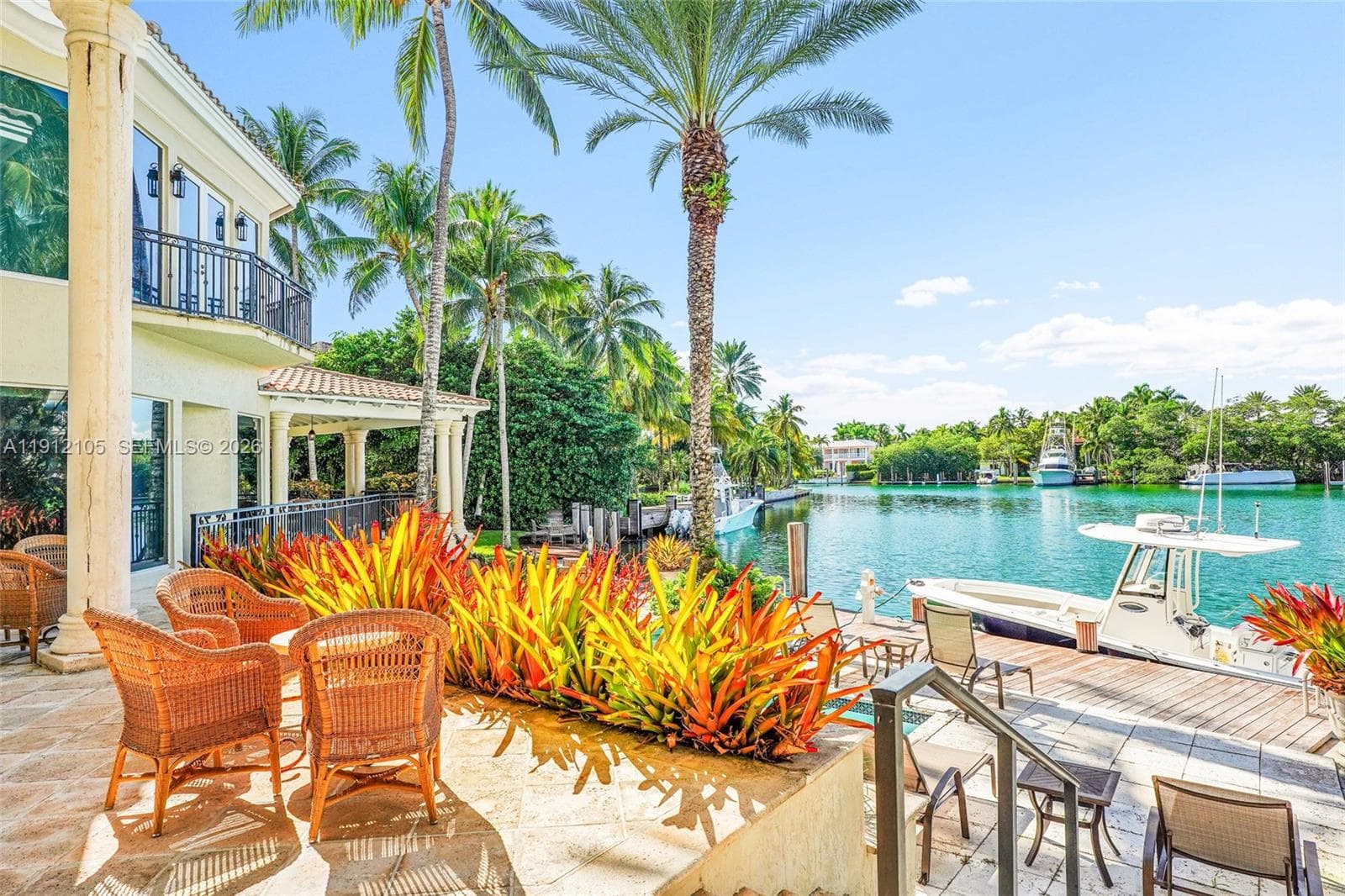550 Harbor Dr photo 11