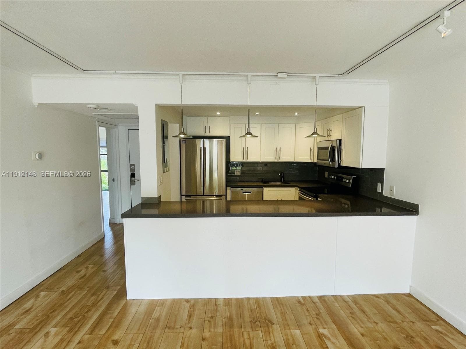 1650 NE 115th St 311 photo 7