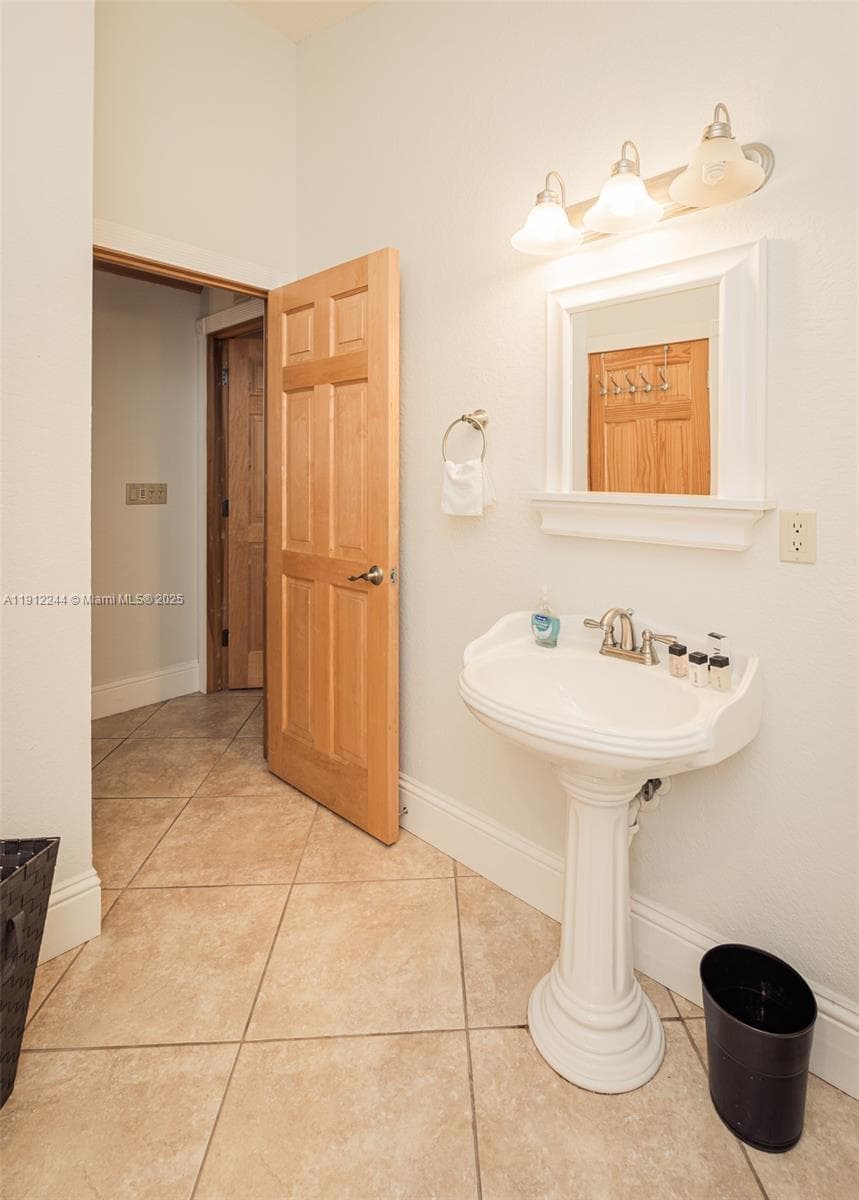 302 Balboa St 0 photo 21