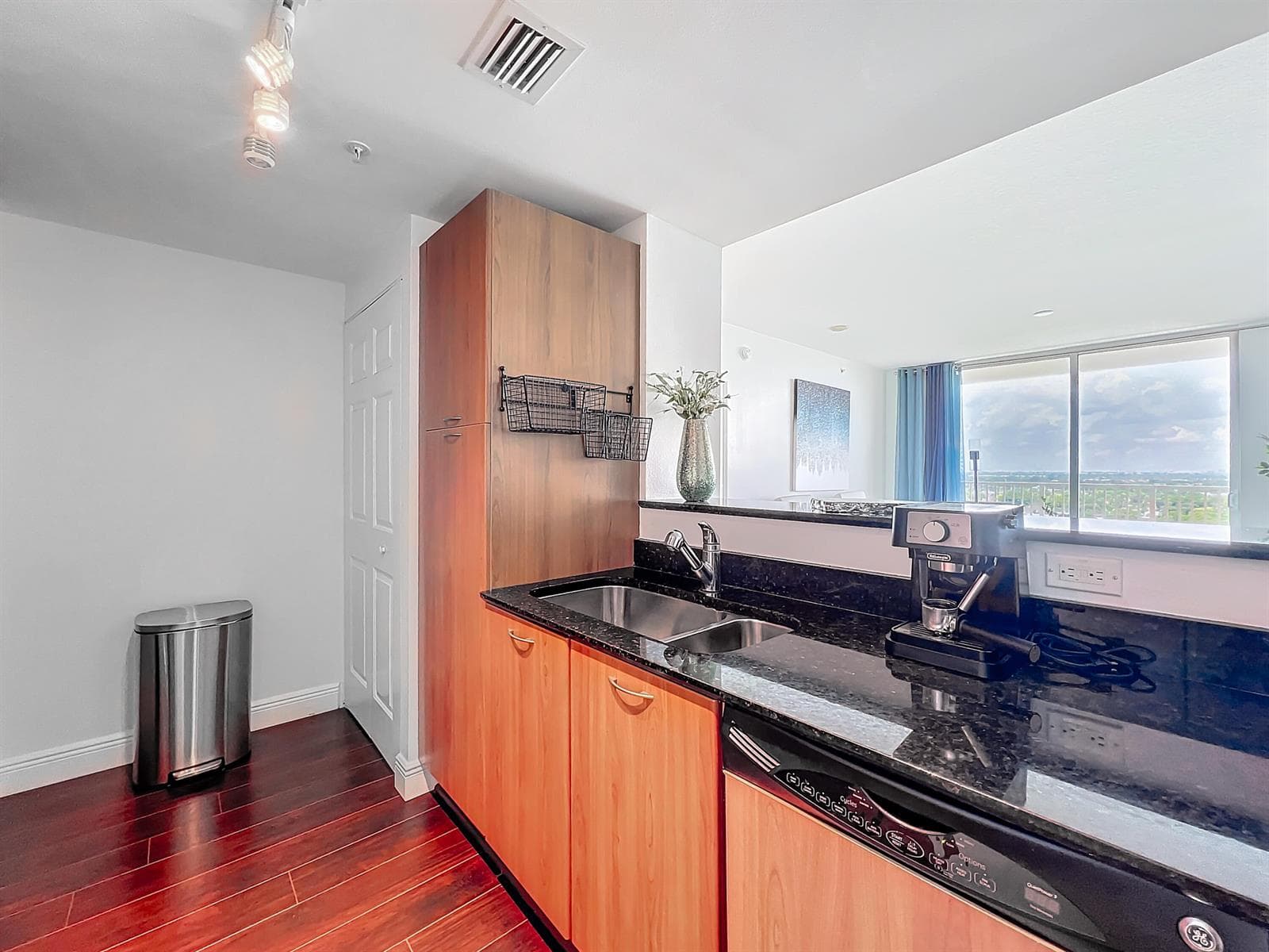700 E Boynton Beach Boulevard 1408 photo 12