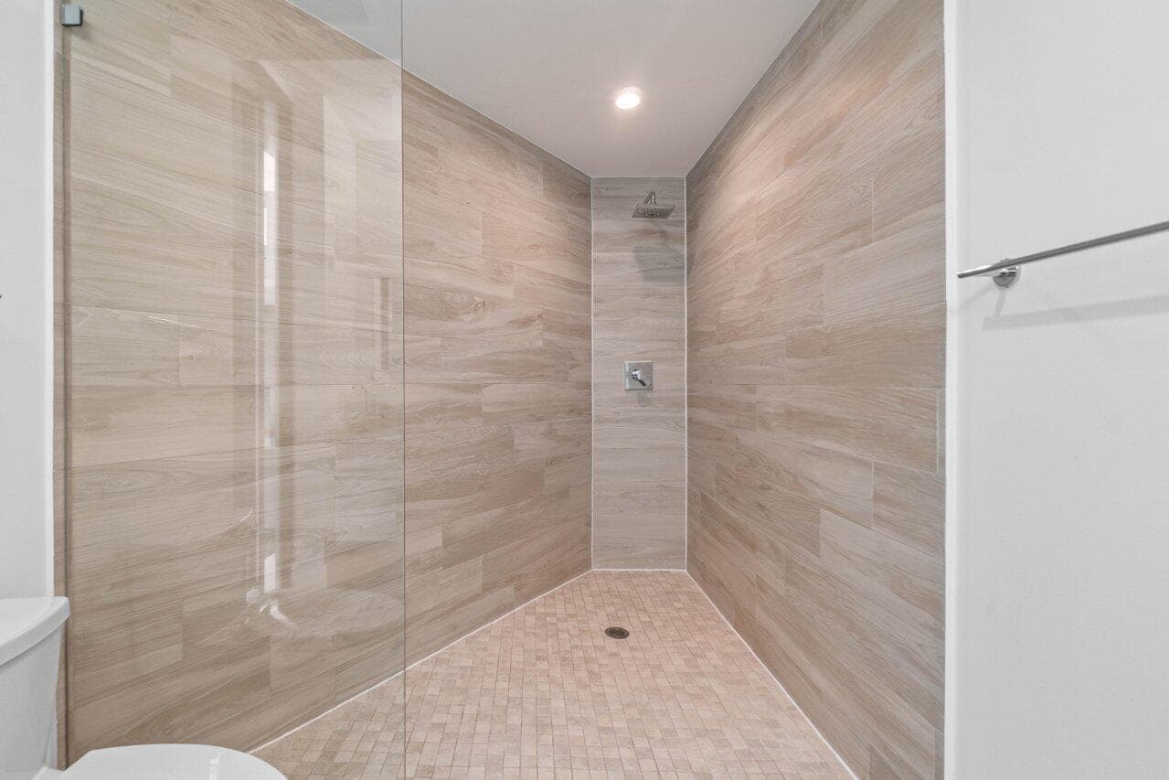 106 Inlet Way 304 photo 16