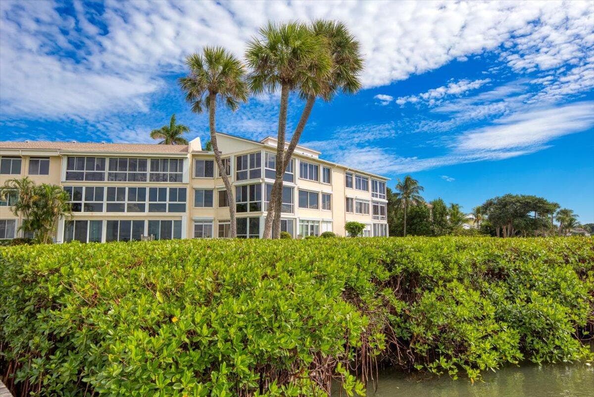 2370 NE Ocean Boulevard A201 photo 4
