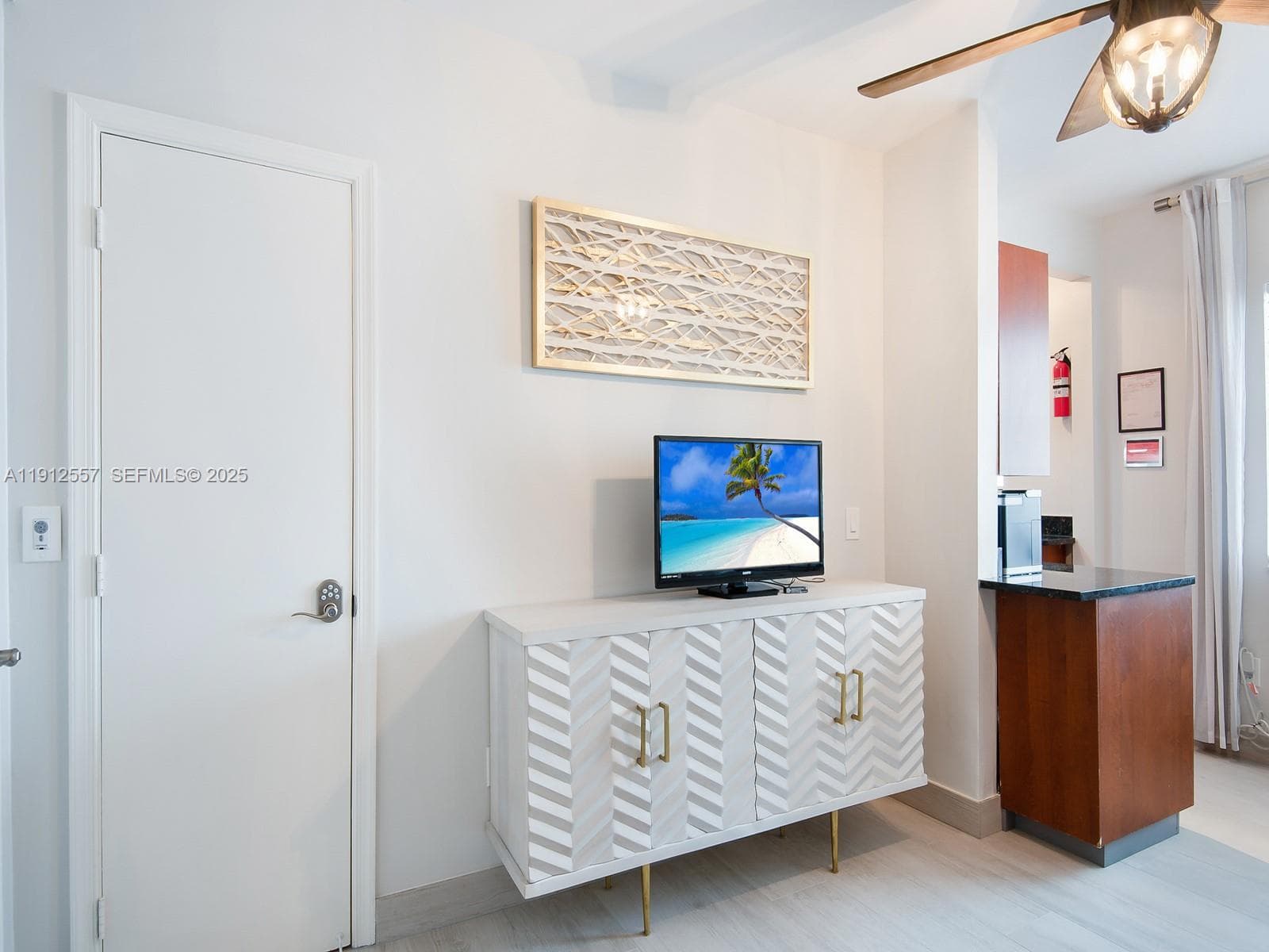 335 Ocean Dr 328 photo 7