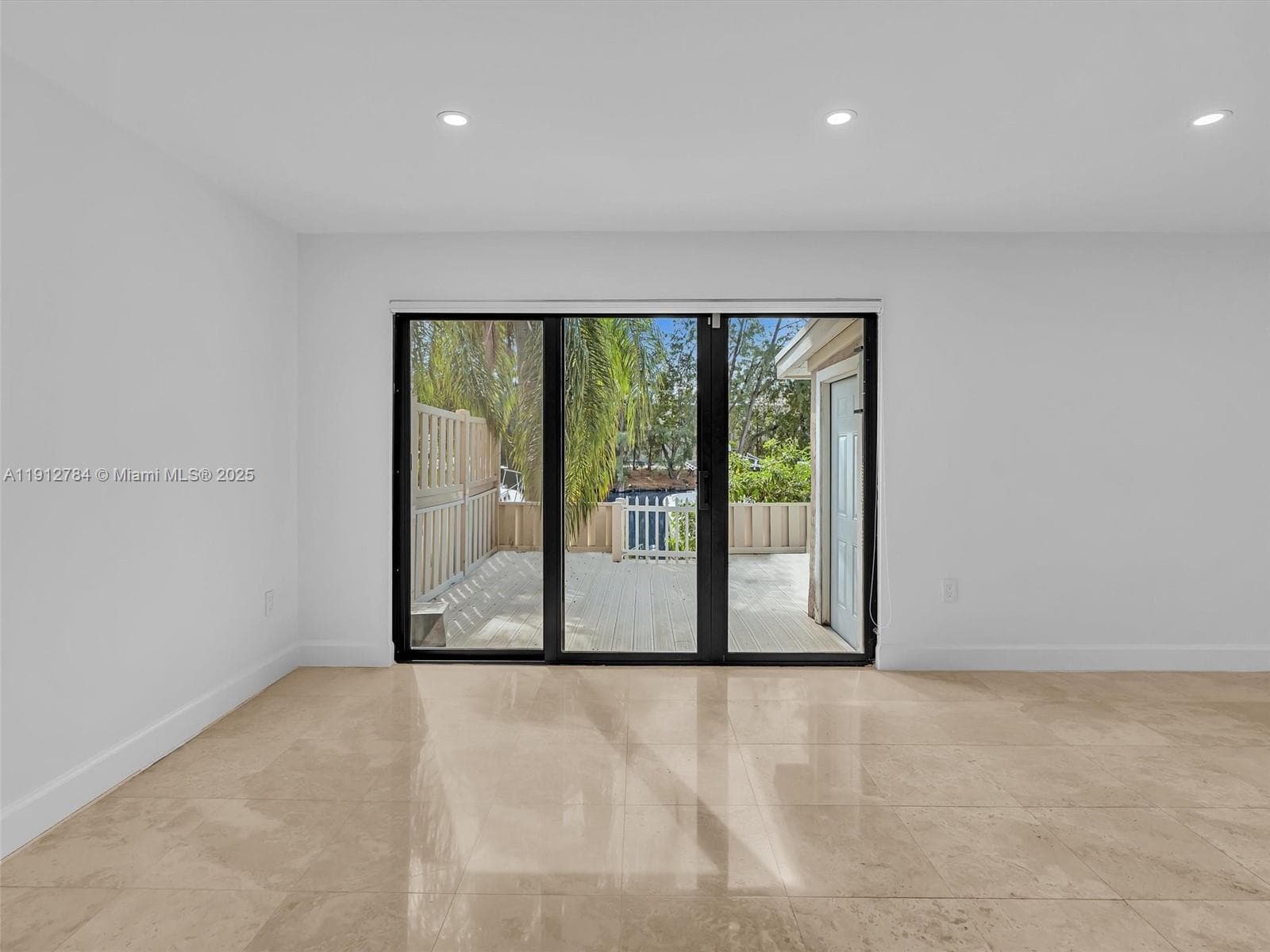 3776 NE 166th St 108 photo 23