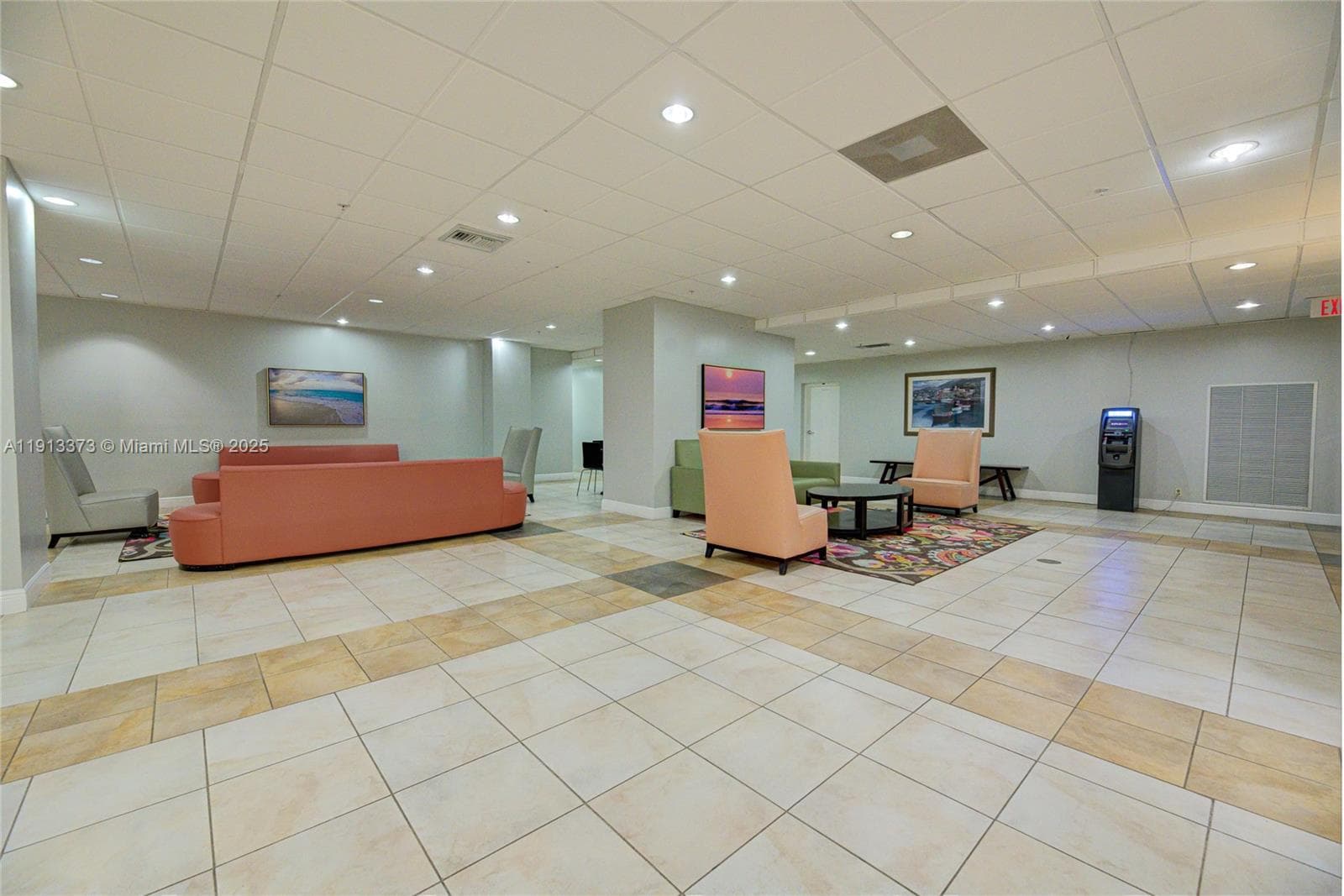 2501 Ocean Dr 834 photo 24