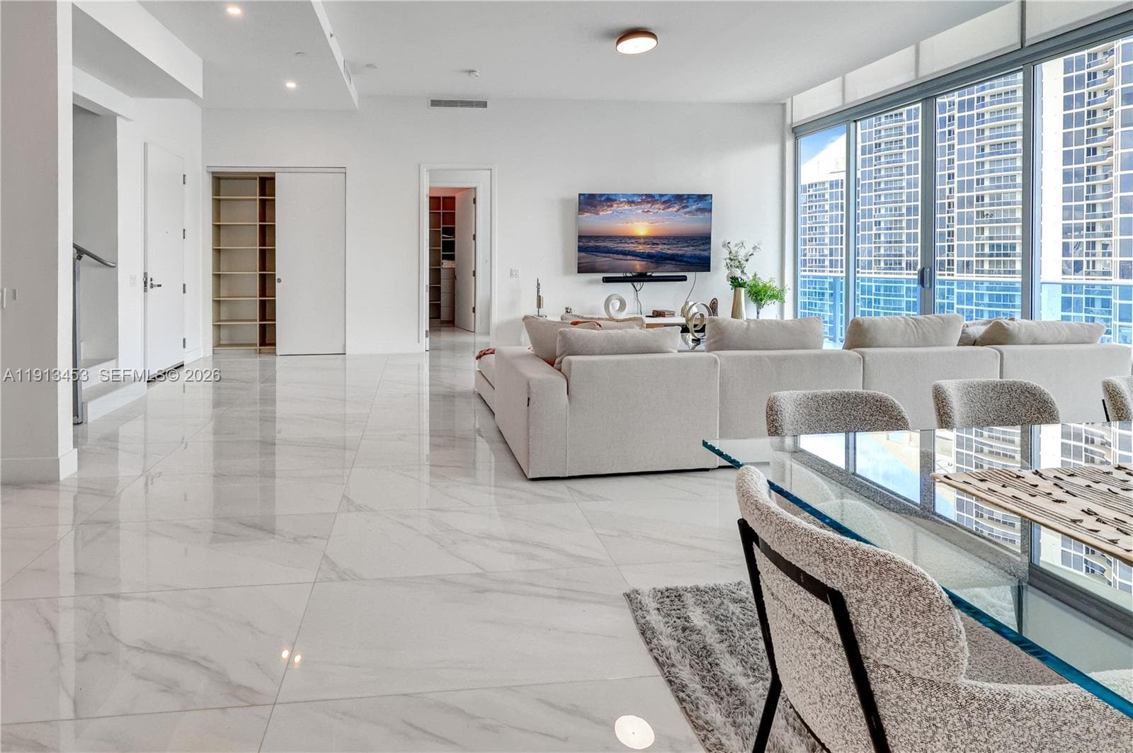 17550 Collins Ave PH2 photo 3
