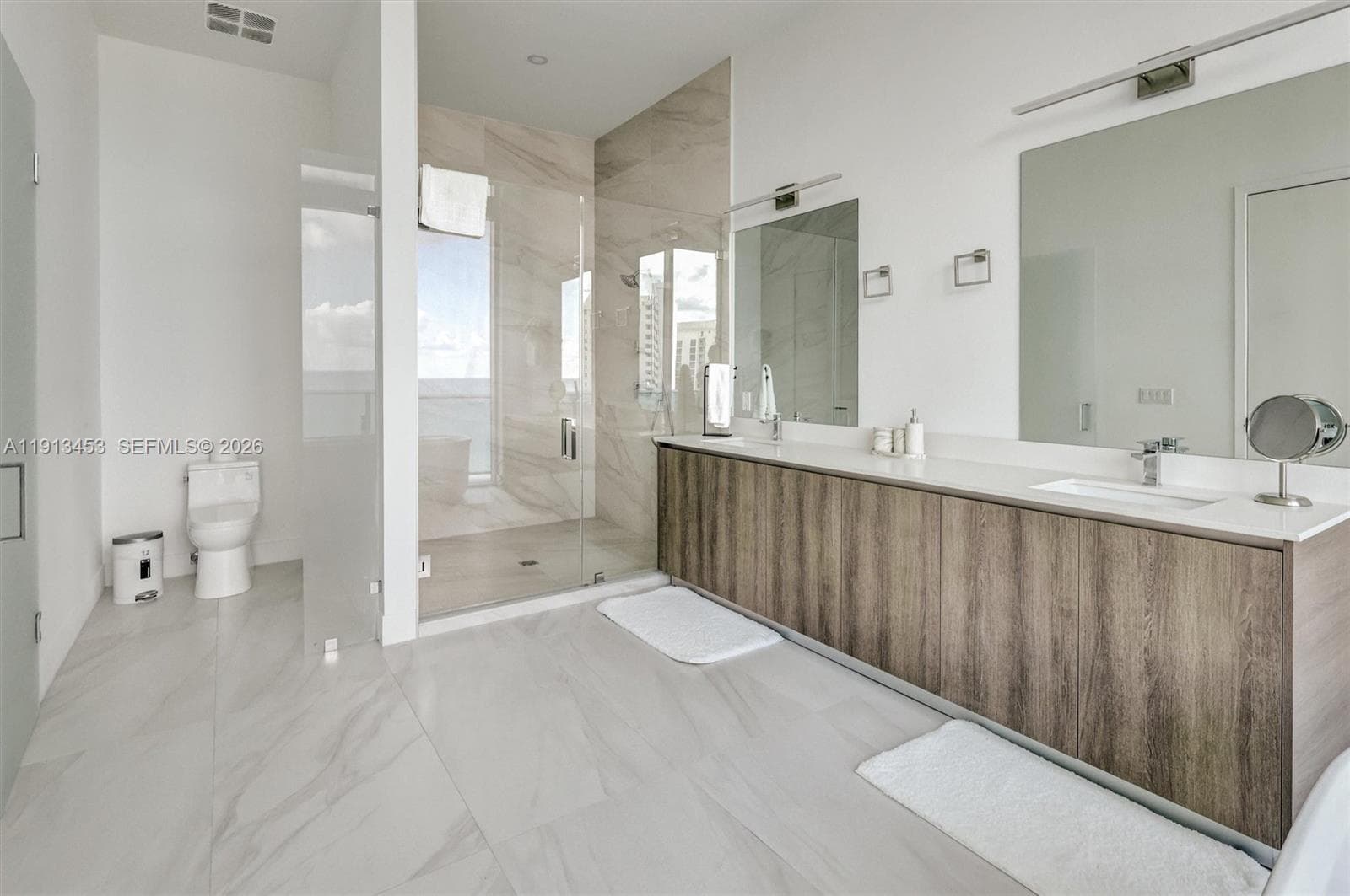 17550 Collins Ave PH2 photo 20