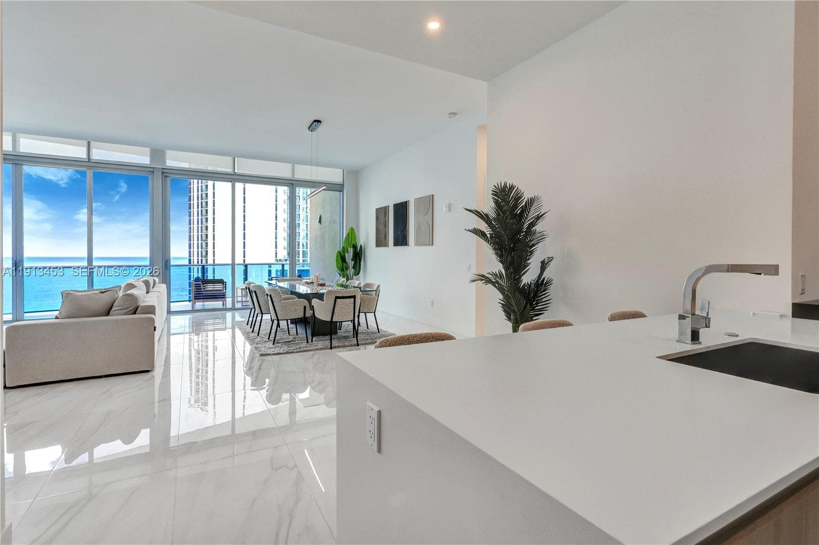17550 Collins Ave PH2 photo 9