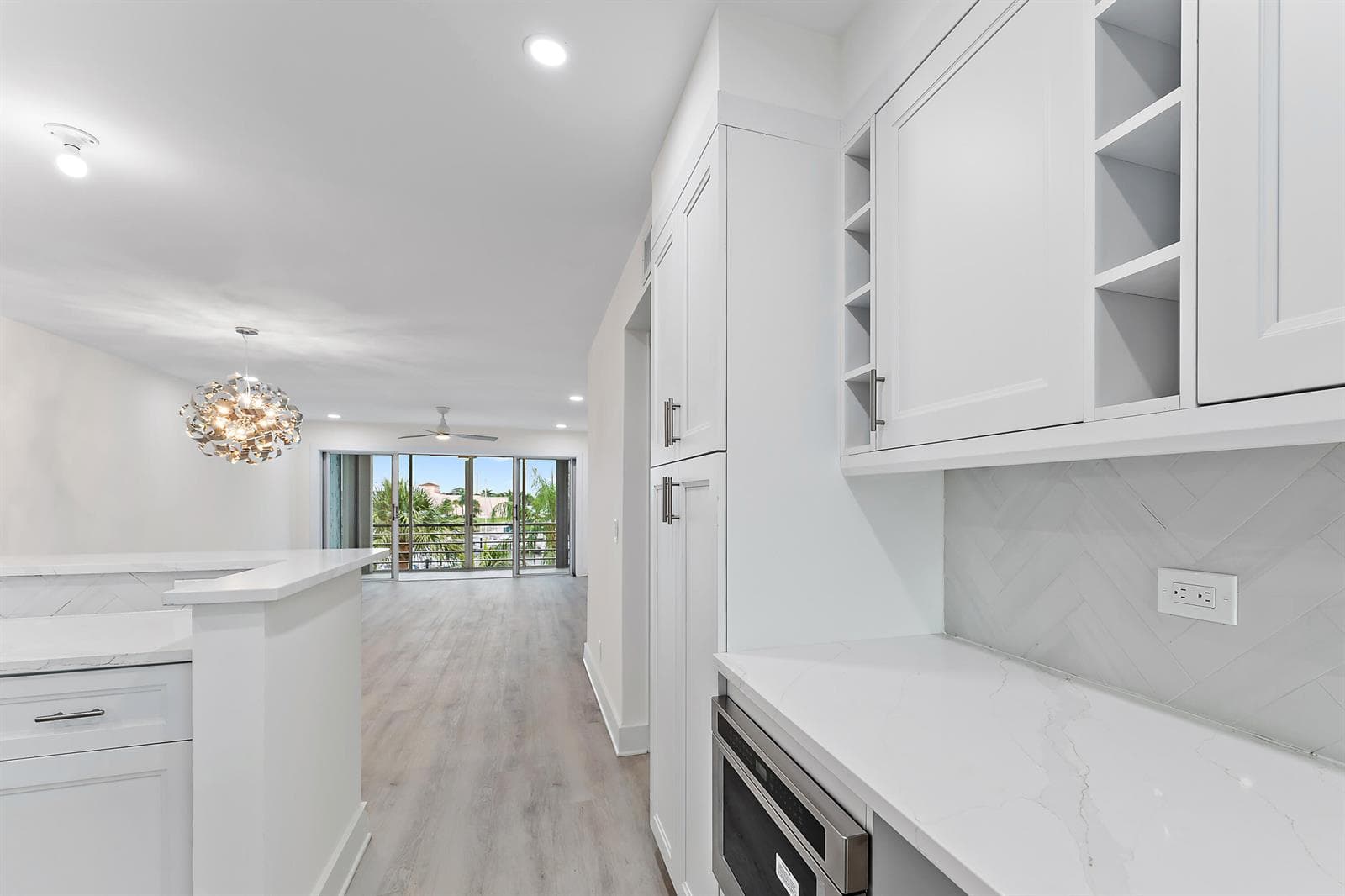 29 Yacht Club Drive 407 photo 6