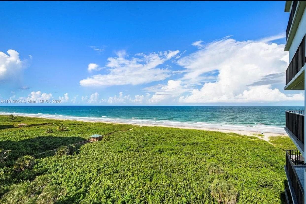 2800 N Highway A1a 803 photo 3