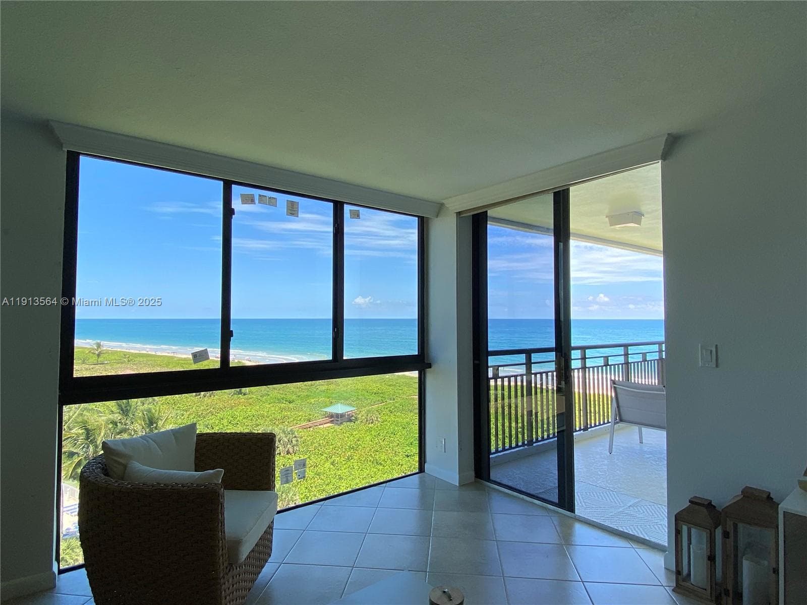 2800 N Highway A1a 803 photo 1