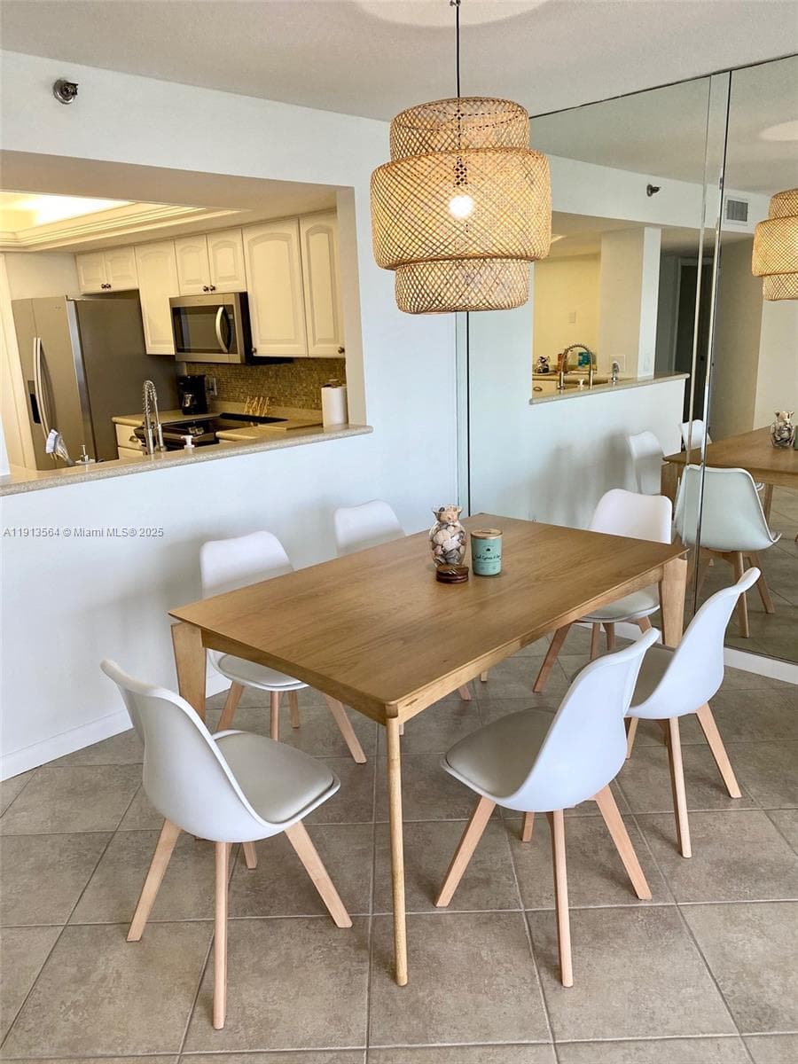 2800 N Highway A1a 803 photo 11