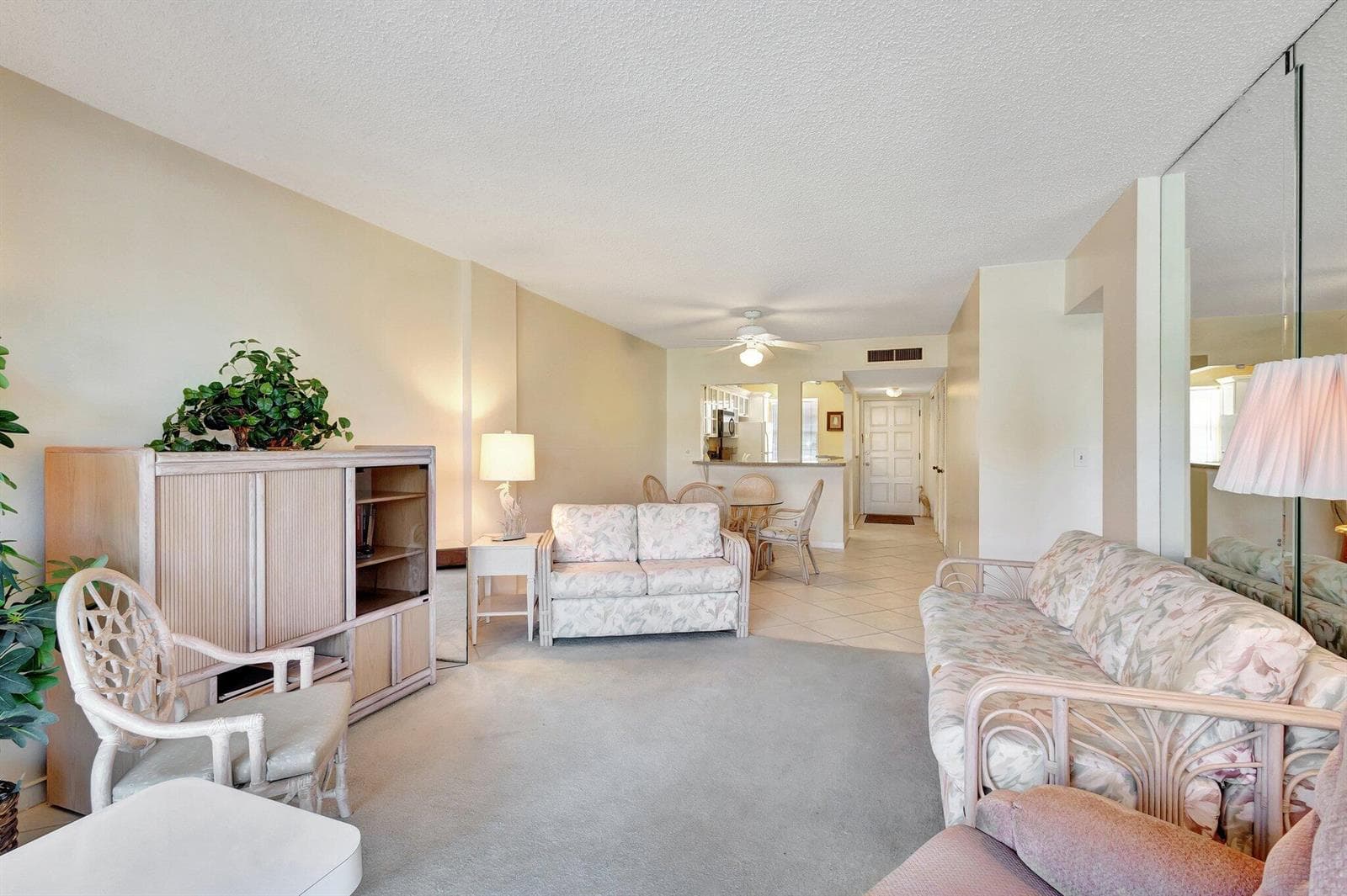 105 Paradise Harbour Boulevard 109 photo 9