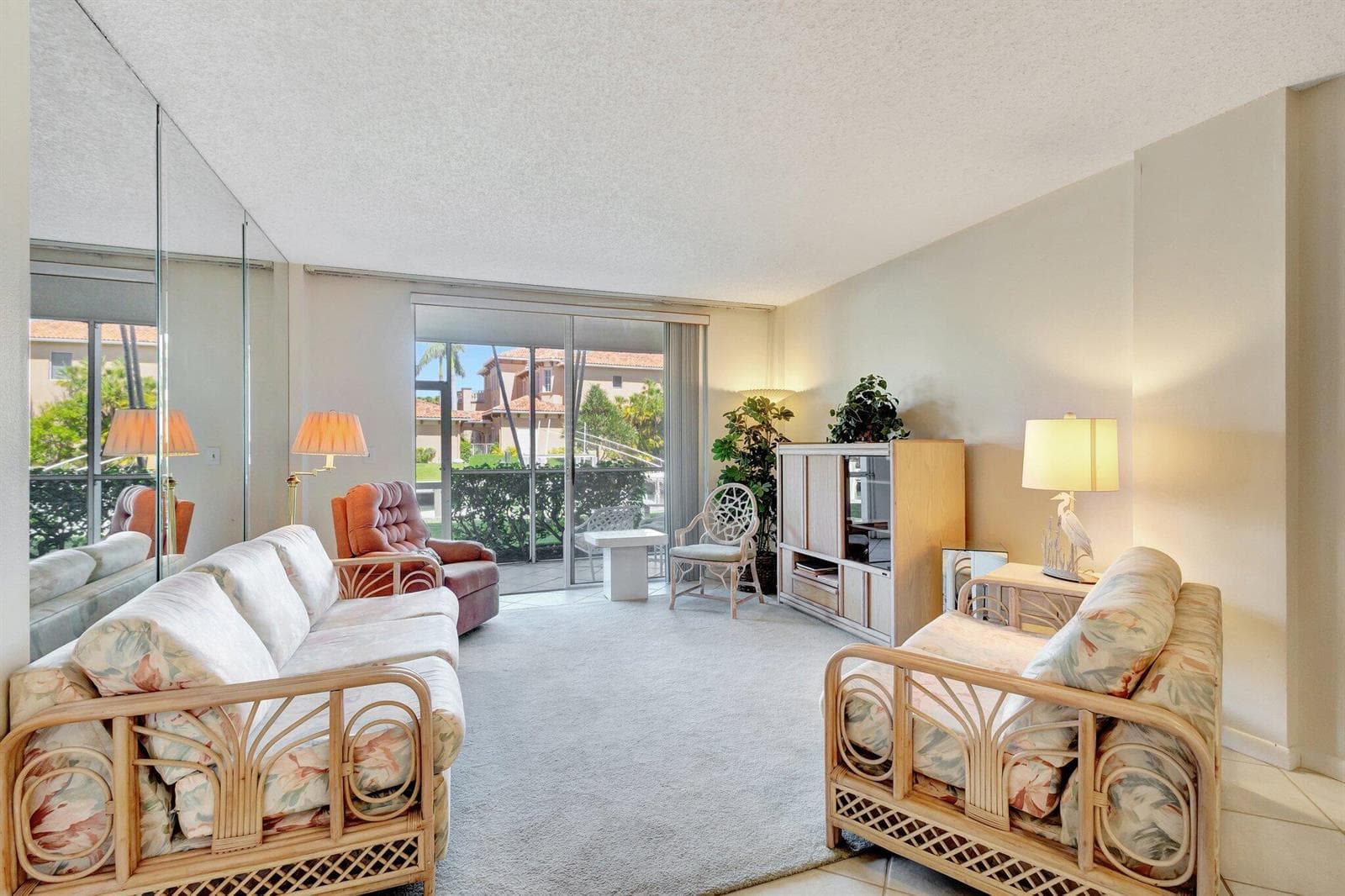 105 Paradise Harbour Boulevard 109 photo 11