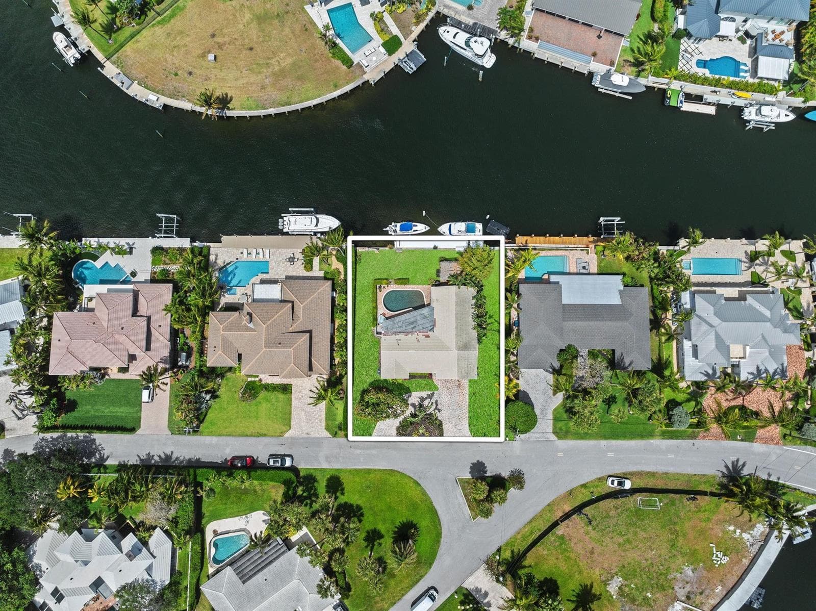 3 Sabal Island Drive photo 2