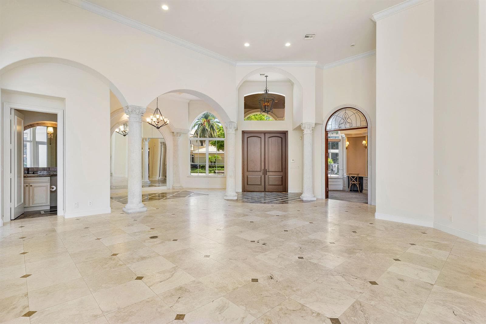 159 W Coconut Palm Road photo 10