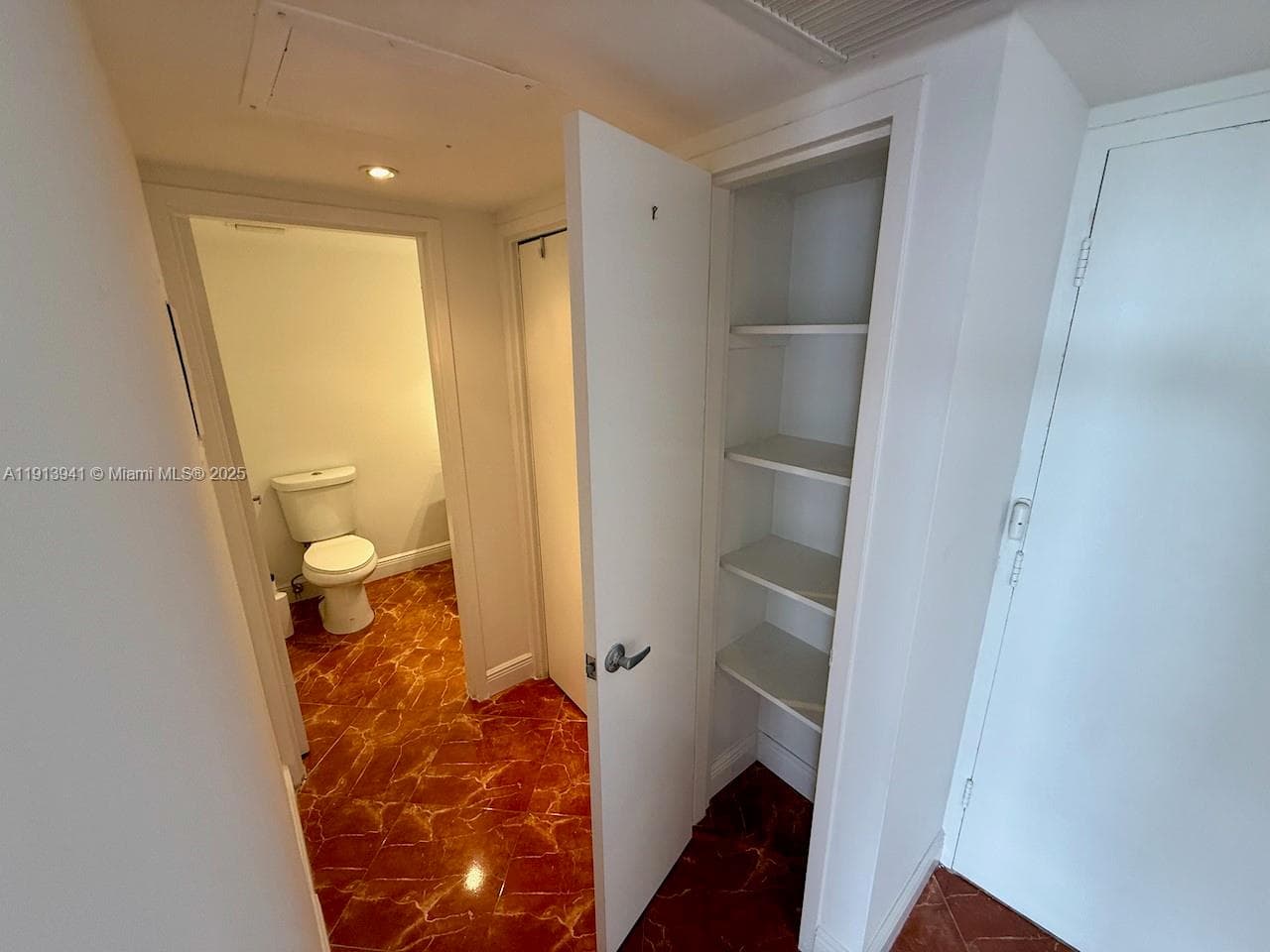 900 Bay Dr 419 photo 20